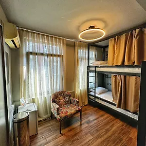  Хостел Nomad Karakoey